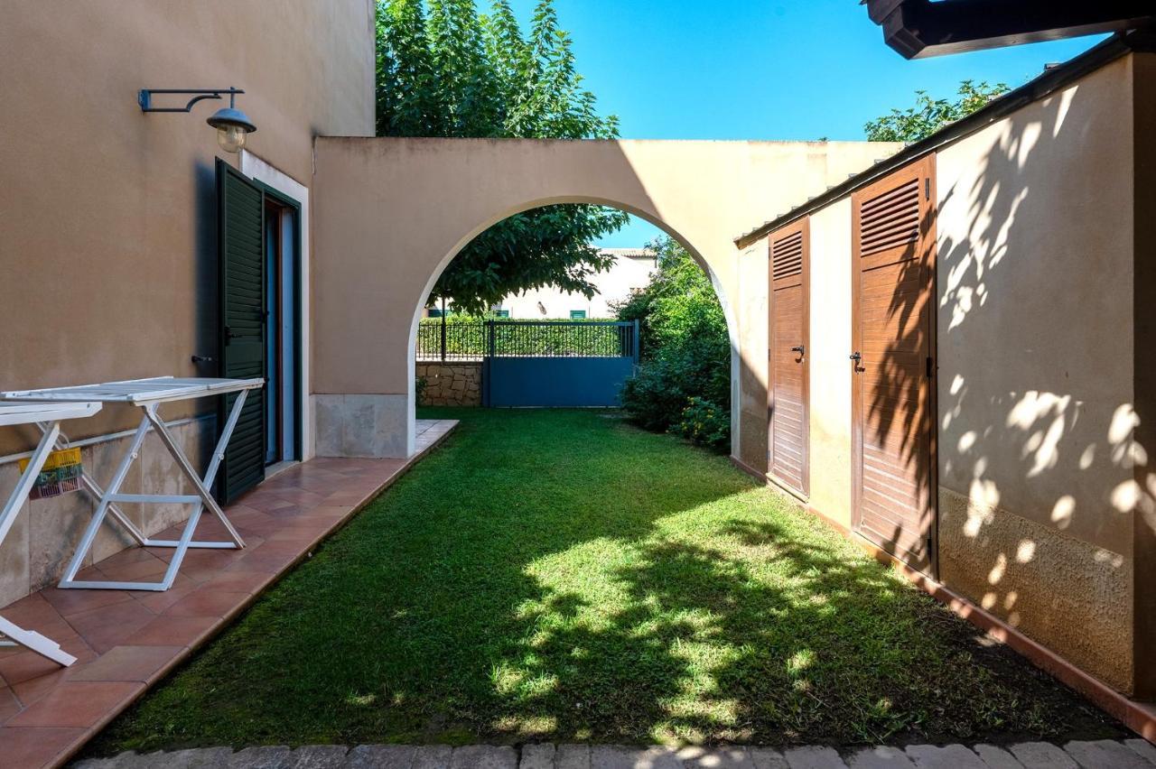Villa Aura マリーナ・ディ・モーディカ エクステリア 写真
